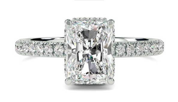 1 Carat Radiant Cut Engagement Ring in Claw Prong Setting - JaneysJewels