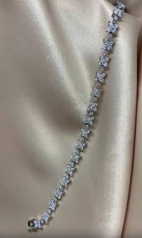 4.52ct SI/F-G Natural Marquise Cut Diamond 7Inches Bracelet in 18k White Gold