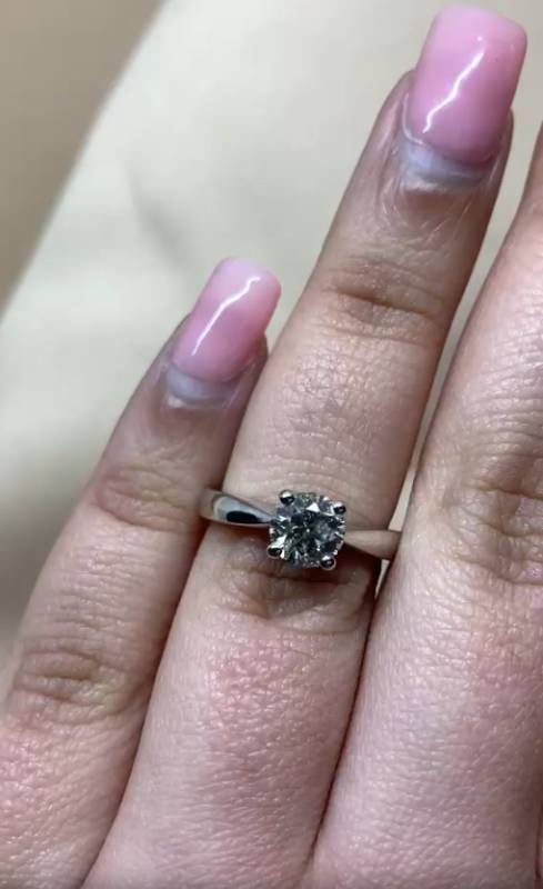 1.10ct SI1/G Natural Round Cut Diamond Solitaire Ring in Platinum