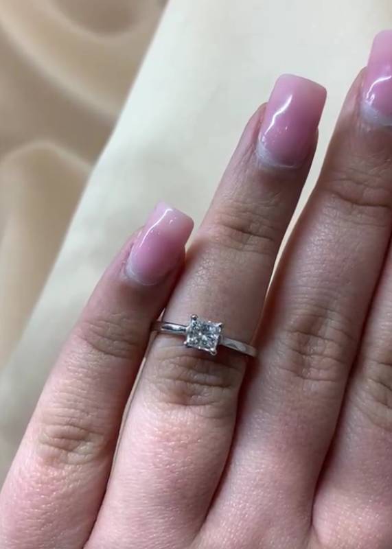0.80ct VS1/F Natural Princess Cut Diamond Solitaire Ring in 9k White Gold