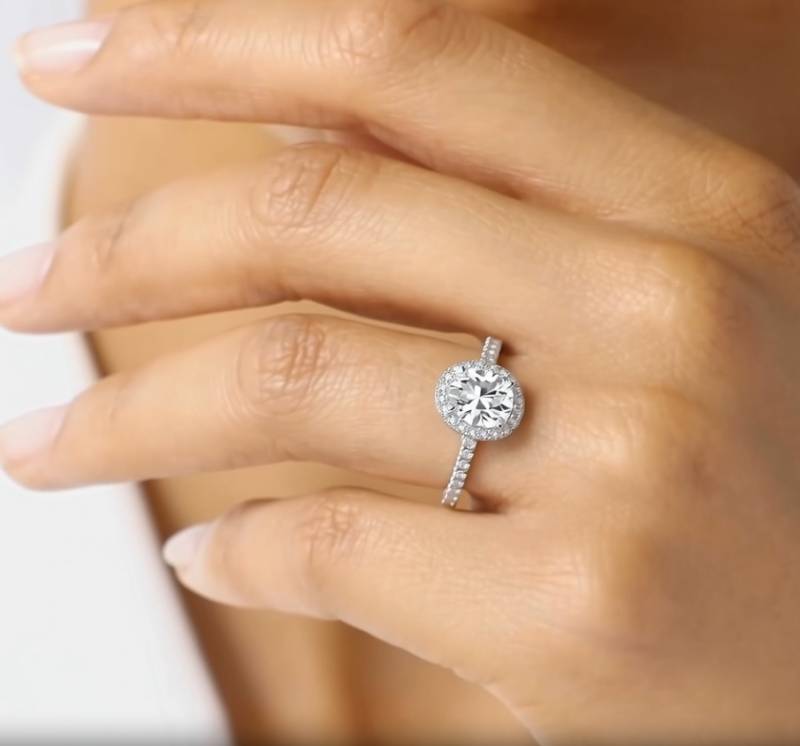 Oval Diamond Single Halo Shoulder Set Ring