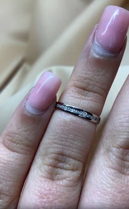 0.12ct VS/E-F Natural Round Cut Diamond Half Eternity Ring in Platinum