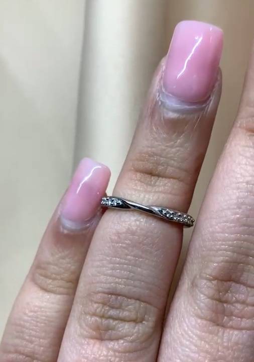 0.20ct VS/E-F Natural Round Cut Diamond Shaped Diamond Ring in Platinum
