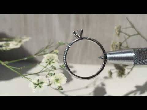 Pear and Round Diamond Vintage Ring