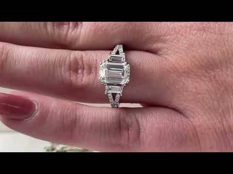 Modern Emerald Diamond Split Shoulder Set Ring