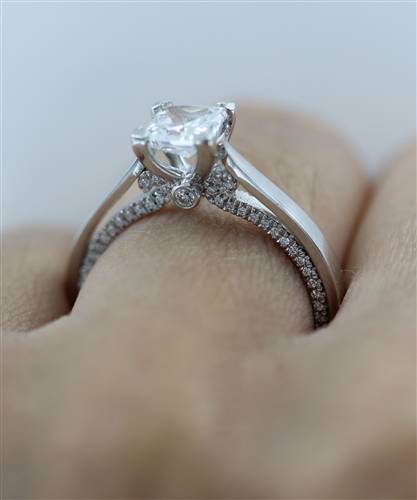 Elegant Princess Diamond Engagement Ring W