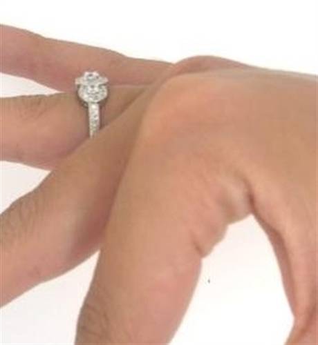 Lavish Round Diamond Vintage Ring W