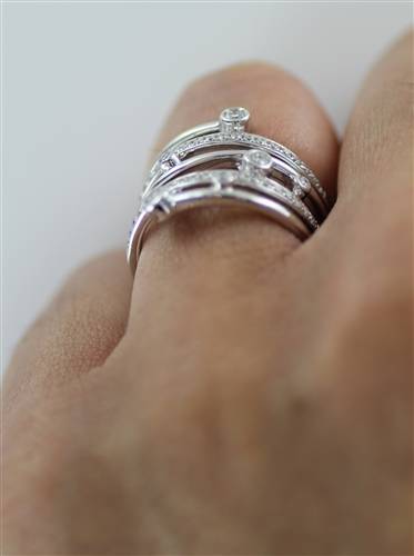 0.40ct Elegant Swirl Round Diamond Dress Ring W