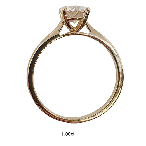 Elegant Oval Diamond Engagement Ring Y