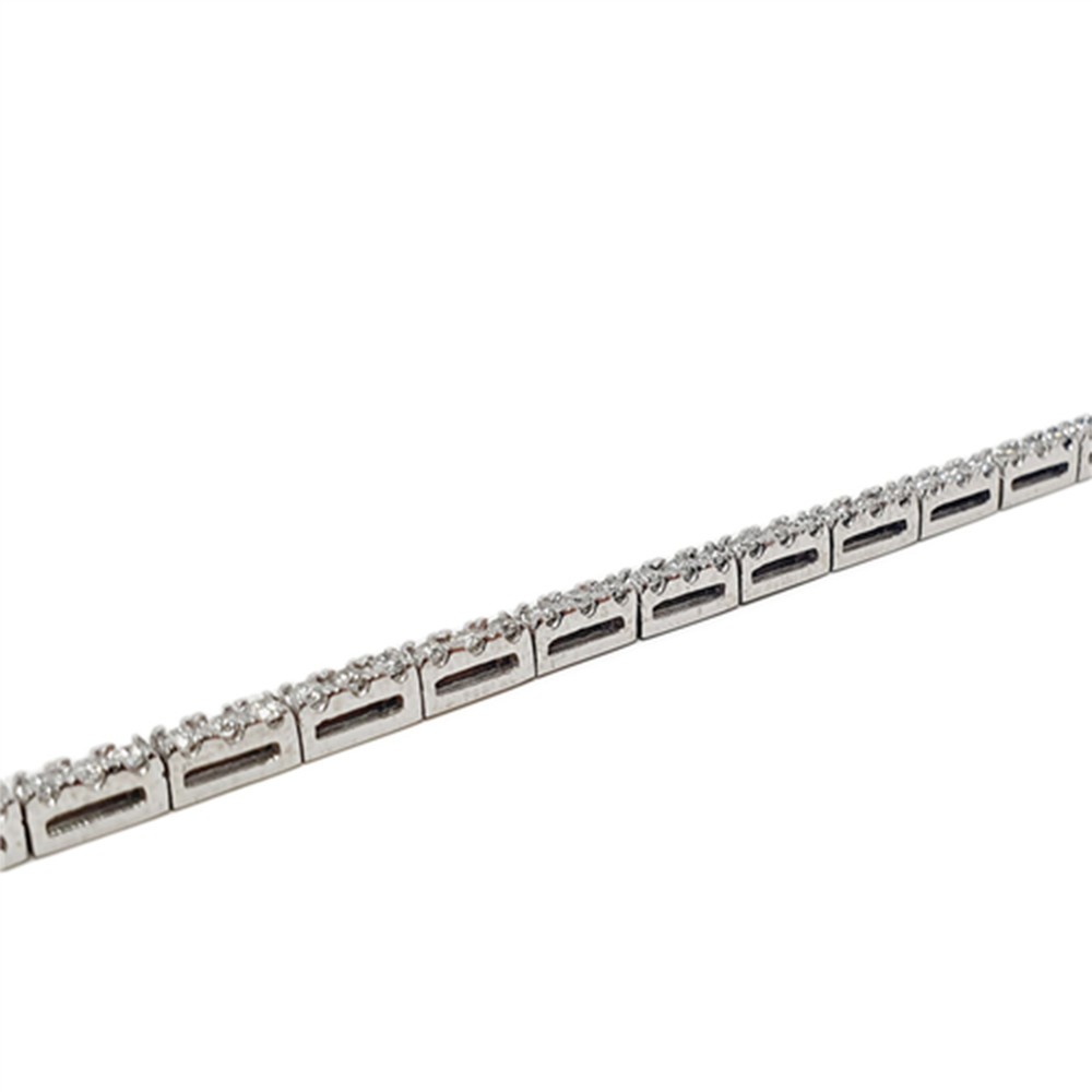 Traditional Single Row Round Diamond Tennis Bracelet W