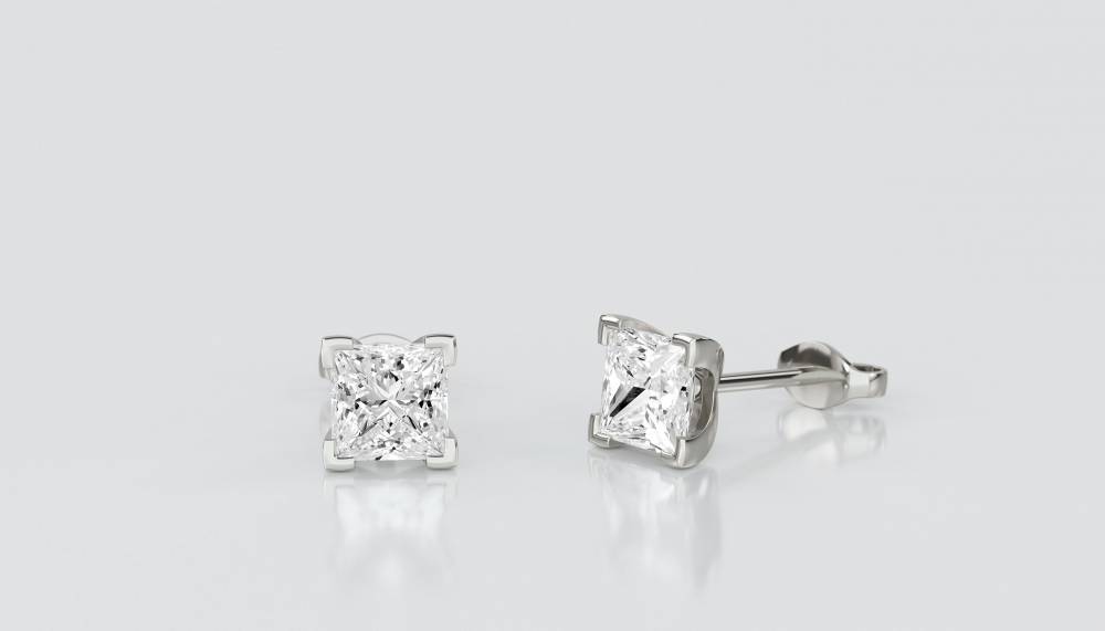 Four Corner Claw Princess Diamond Earrings P