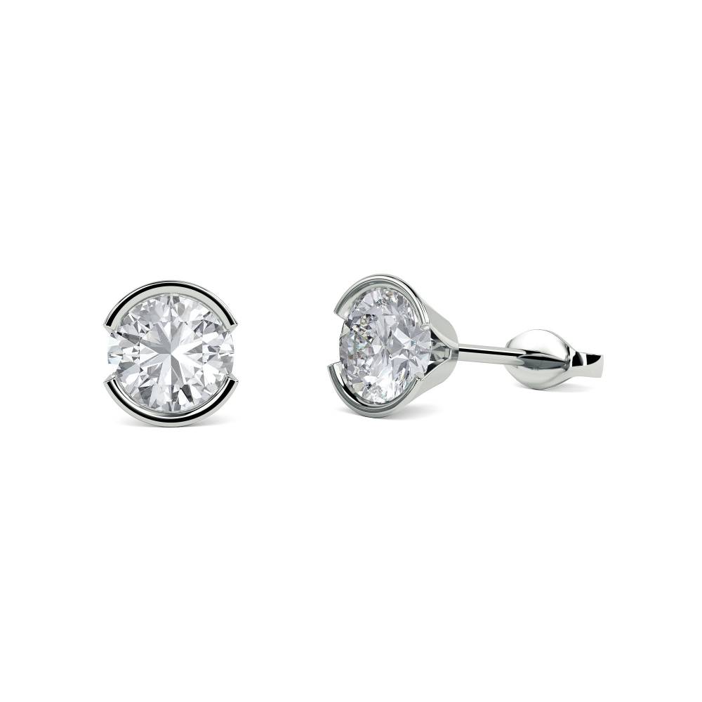 Round Diamond Stud Earrings W
