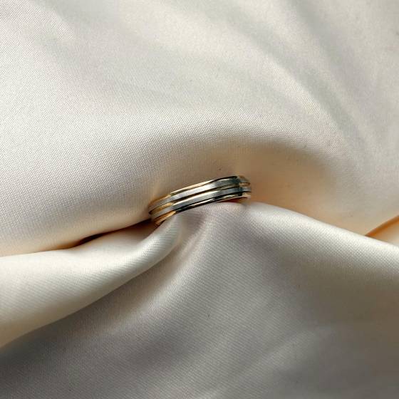 Patterned Plain Wedding Ring