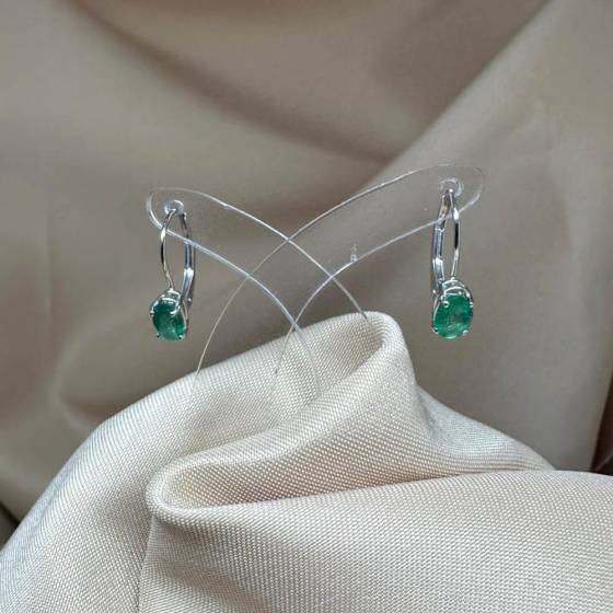0.90ct Oval Cut Green Emerald Gemstone Earrings
