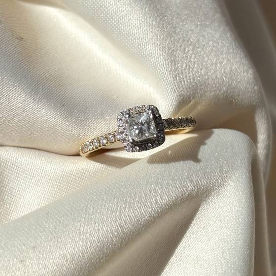 0.85ct VVS2/F Princess Cut Natural Diamond Halo Ring