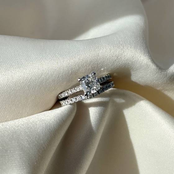 1.45ct VS2/F Cushion Cut Natural Diamond Bridal Set Ring