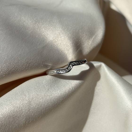 0.25ct VS/E-F Round Cut Natural Diamond Shaped Wedding Ring