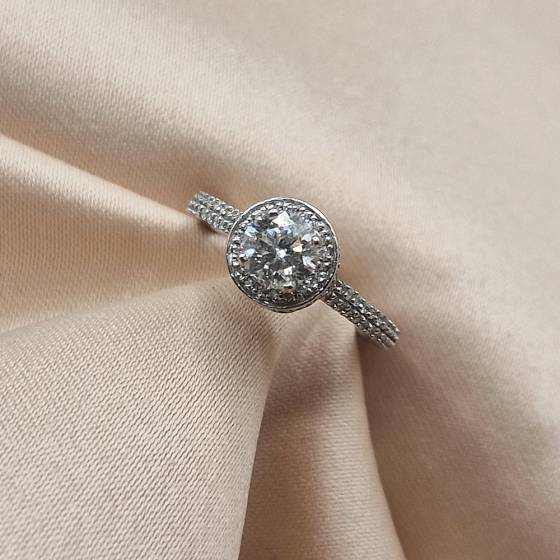1.20ct SI2/G Natural Round Cut Diamond Halo Ring in Platinum