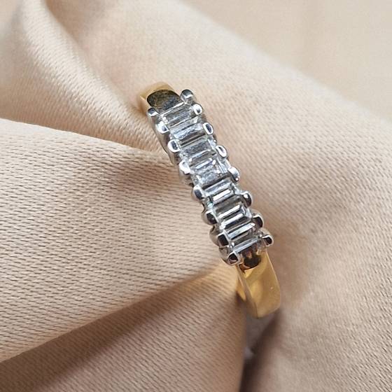 0.50ct VS/F Natural Baguette Cut Diamond Seven Stone Ring in 18k Yellow Gold