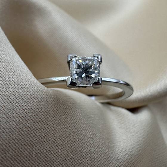 0.66ct I1/H Natural Princess Cut Diamond Solitaire Ring in Platinum
