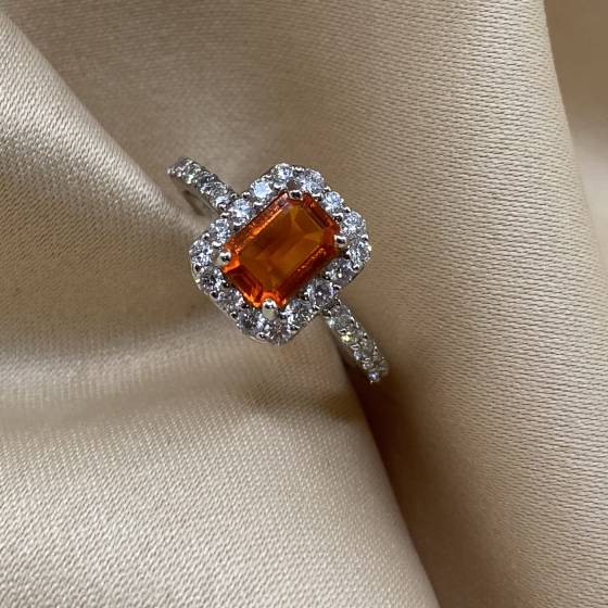 1.09ct VS/F Emerald Cut Garnet Gemstone Halo Shoulder Set Ring in 18k White Gold