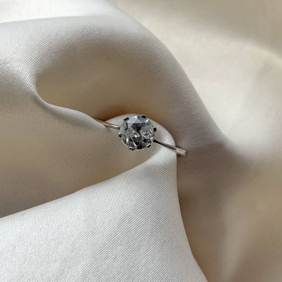 0.86ct I2/F Round Cut Natural Diamond Solitaire Ring