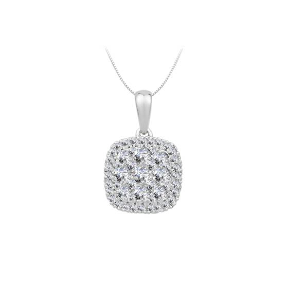 0.52ct VS/E-F Natural Round Diamond Cluster Pendant in 18k White Gold