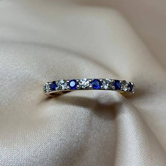 0.27ct VS/G-H Round Cut Blue Sapphire Gemstone Ring in 9k Yellow Gold