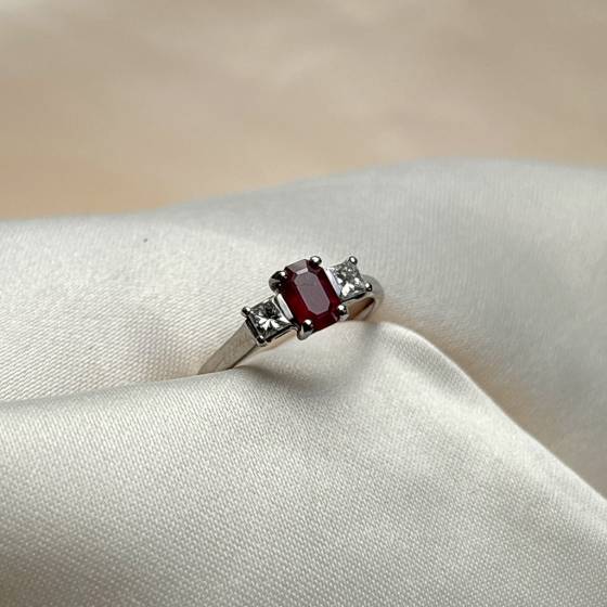 0.85ct VS/F-G Emerald Cut Ruby Gemstone Trilogy Ring