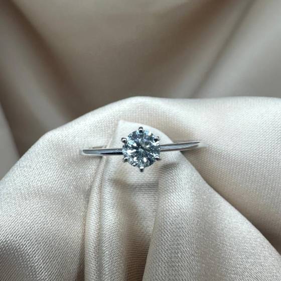 0.50ct I1/F Natural Round Cut Diamond Solitaire Ring in Platinum