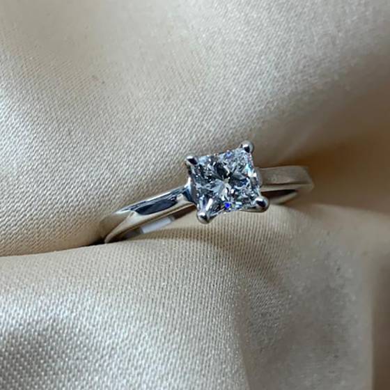 0.80ct VS1/F Natural Princess Cut Diamond Solitaire Ring in 9k White Gold