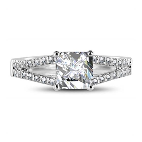 1.00ct SI2/G Natural Princess Diamond Shoulder Set Ring in 18k White Gold