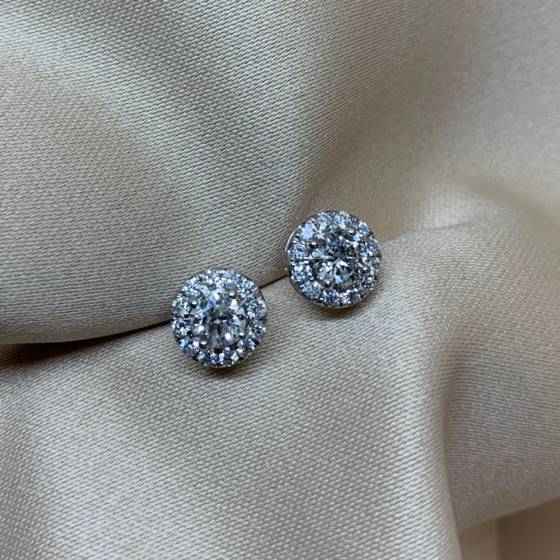 0.92ct VS/E-F Natural Round Cut Diamond Halo Earrings in 18k White Gold