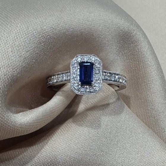 0.75ct VS/E-F Emerald Cut Blue Sapphire Gemstone Halo Shoulder Set Ring