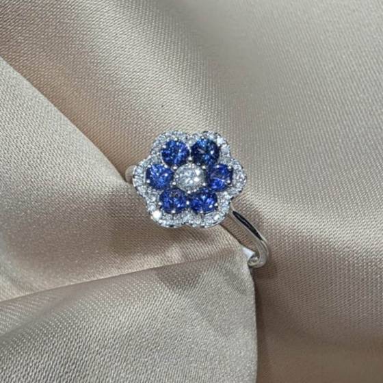 0.77ct VS/E-F Round Cut Blue Sapphire Gemstone Flower Dress Ring