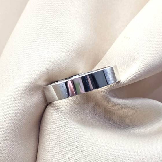 5mm Plain Wedding Ring