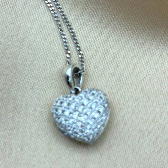 0.20ct VS/E-F Natural Heart Cut Diamond Heart Shaped Pendant in 9k White Gold