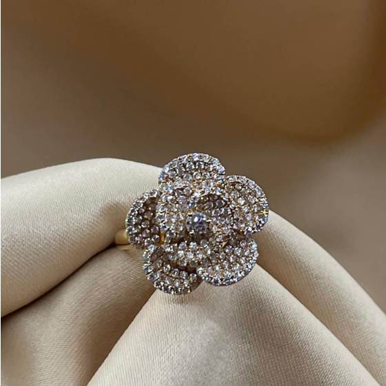 1.20ct VS/E-F Natural Round Cut Diamond Flower Cluster Ring in 18k Rose Gold
