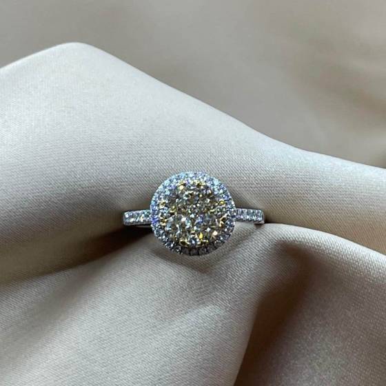 1.21ct VVS/FY Natural Round Cut Diamond Cluster Ring in 18k White Gold