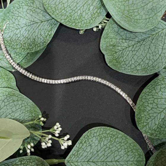 3.60ct VS/F Natural Princess Diamond Tennis Bracelet in 18k White Gold