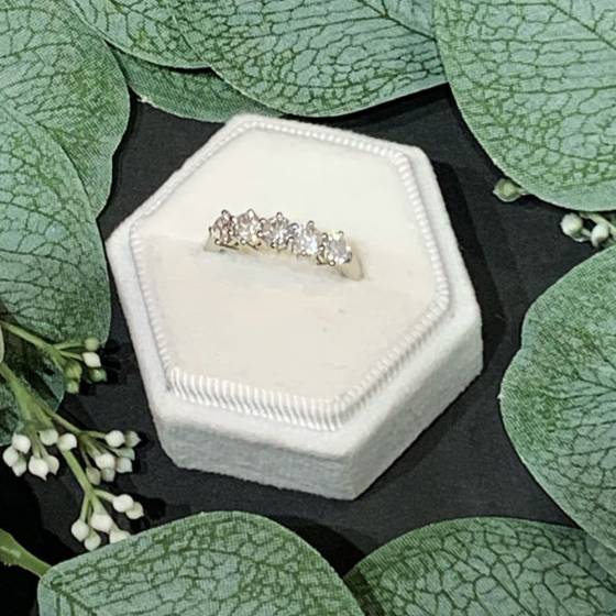1.50ct SI/F-G Lab Grown Round Diamond 5 Stone Ring in Platinum