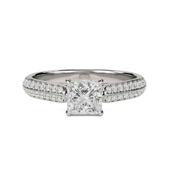 0.53ct VS/F Natural Princess Diamond Shoulder Set Ring in Platinum