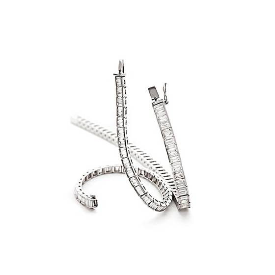 2.50ct VS/F-G 7 Inches Natural Baguette Diamond Tennis Bracelet in 18k White Gold