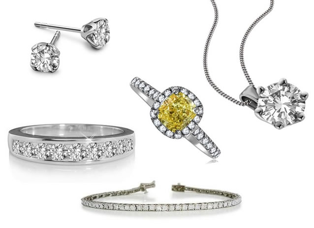 Our Top 5 Gifts for Diamond Lovers This Christmas