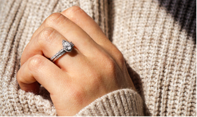 The Biggest Engagement Ring Trends From the Past 10 Years | Who What Wear