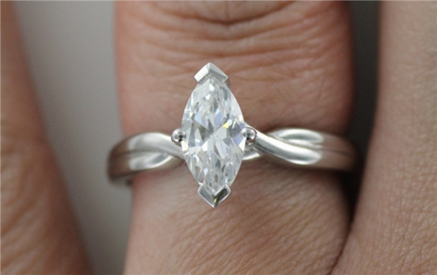 Engagement Rings for Minimalist Brides (or Grooms) To Be