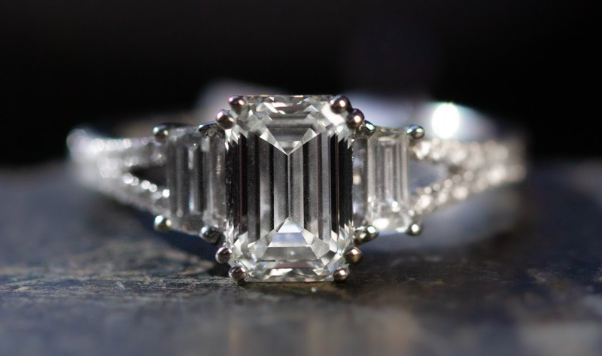 What to Consider When Buying a Vintage-Style Engagement Ring