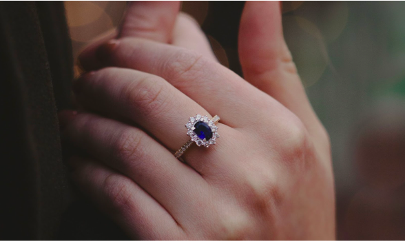 What to Consider When Choosing a Sapphire Engagement Ring