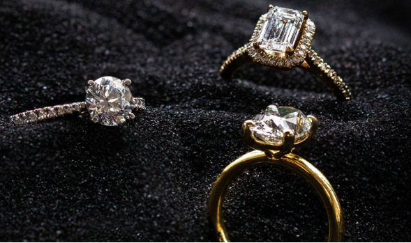 How to Get the Best Black Friday 2023 Engagement Ring Deals