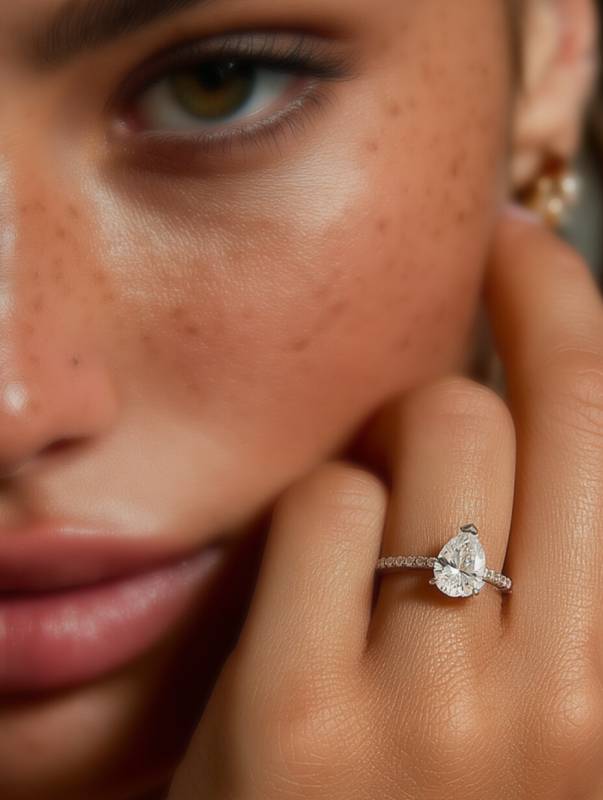 5 reasons to choose a solitaire engagement ring